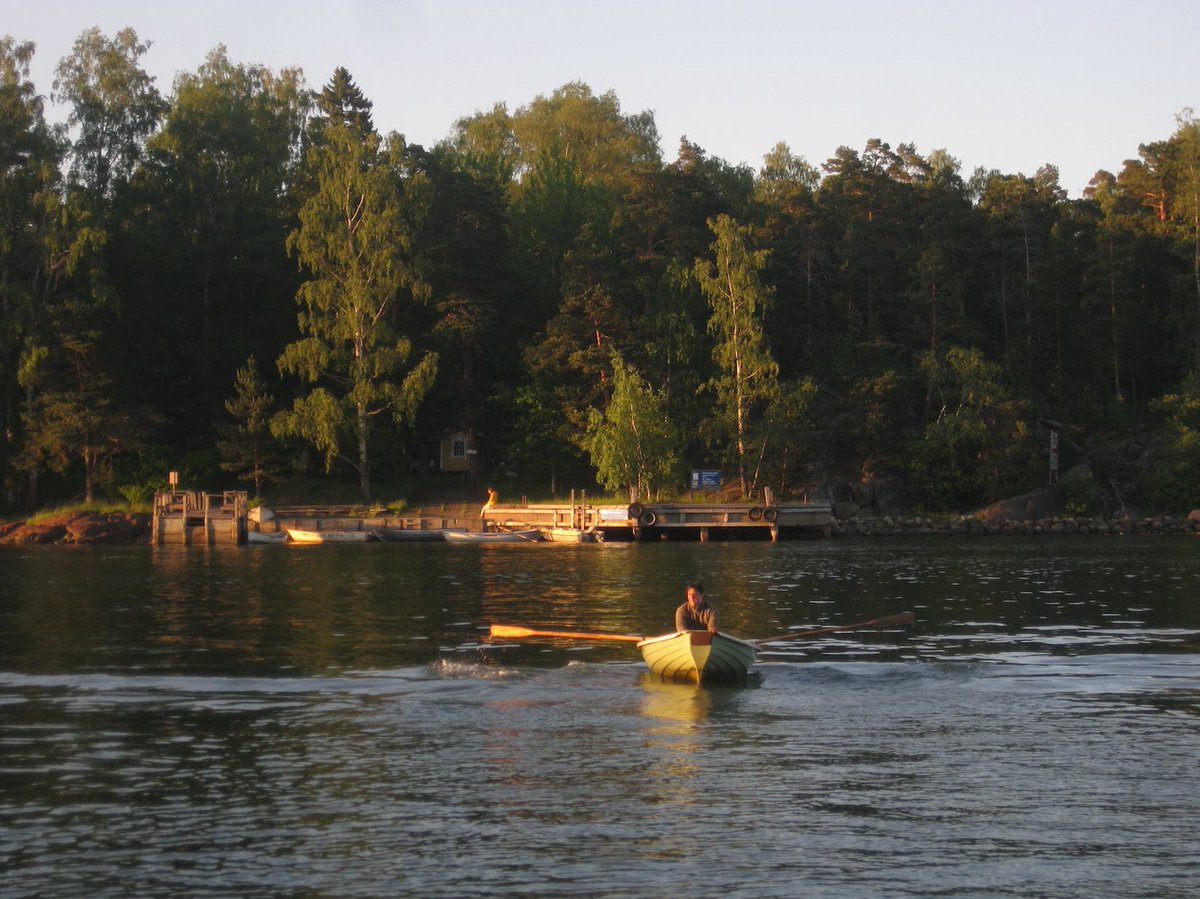 ckohtala's tweet photo. there are no bridges to #Vartiosaari island; participants in Camp #Pixelache 2014 went to and fro by rowboat and ferry. assemblies of activism. #commons https://t.co/rKWJcuJreF
