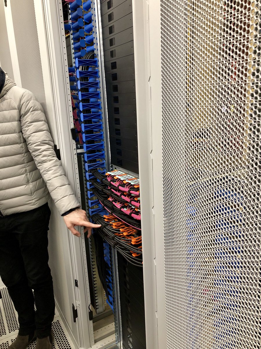 NicolasPerezFr's tweet photo. Welcome on board! @CriteoEng Visit of a #CriteoDC with newcomers. https://t.co/wS0nJ0swY8