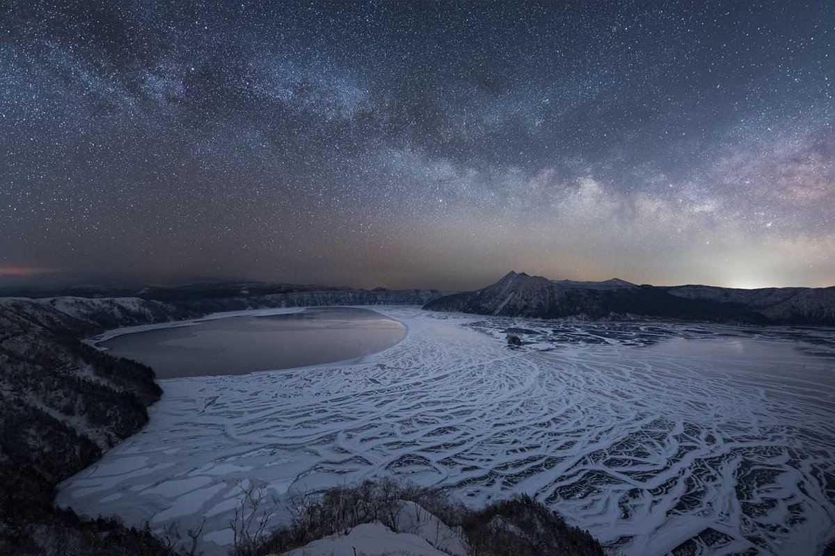 shirlero's tweet image. Vía Láctea sobre el lago Mashū, Teshikaga. Hokkaidō, Japón #photography #travel