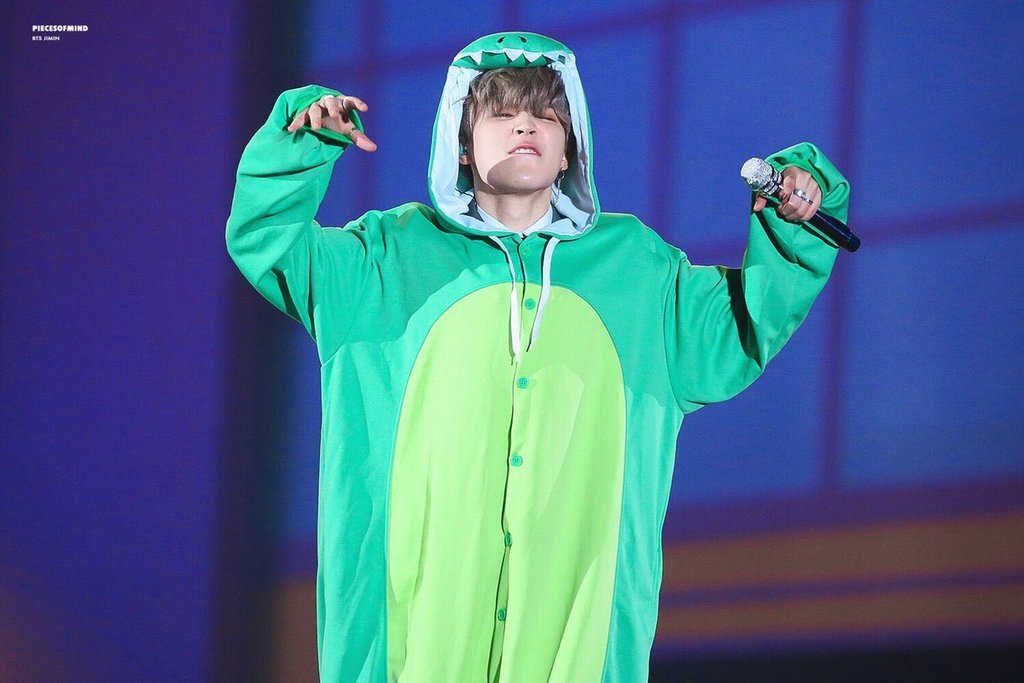jimin pics 🌸 on Twitter: "This baby Jimin dinosaur is telling you to RT