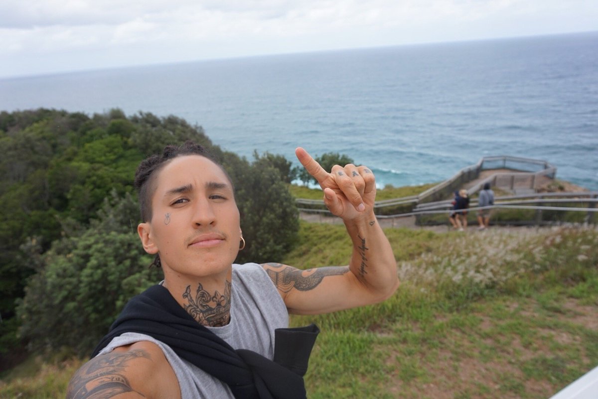 freewyolife's tweet photo. Sup family  .. Exploring nature heaps lately. So much progression in my mind since my baby girl arrived. I feel amazing and refreshed. Who else here is super stoked for a successful 2018? 🤑🤑🌴🌴 https://t.co/XQUM8evQk0