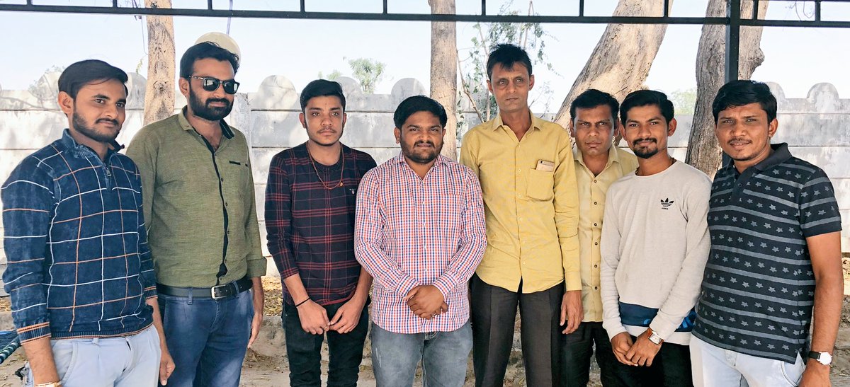 उमराला तहसील के युवा मित्रों के साथ
इंक़लाब ज़िंदाबाद