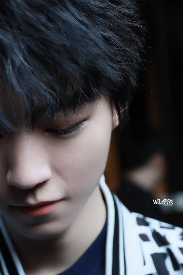 haipingjasmine's tweet photo. [25.2.2018] Vương Tuấn Khải tại tuần lễ thời trang Milan (Italya) part 2😎
@wang_yuan2000 @Vkvuongnguyen0 @DichLao @DichlaoXXXX @lethao1703 @PhmThQunhNh11 @ThanhTa18603782 @karryphuong921 https://t.co/Aype0kRZnN