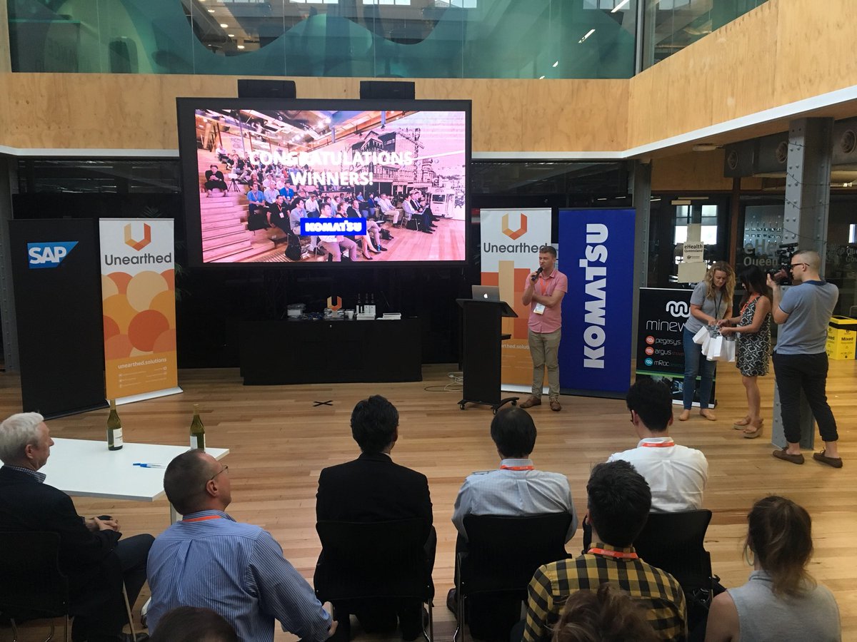 Unearthed_S's tweet photo. Winners are moments away from being announced at #KomatsuTransform #Mining 💥 https://t.co/bdADoEbLcy