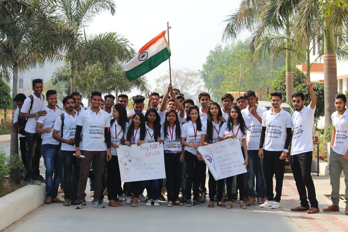 iamejazshaikh's tweet photo. From the #Group_Day 2k18 Our Group theme on "Love Yourself SAY NO TO DRUGS" to aware students of school and colleges and our motto is "I do not need DRUGS to help me reach my goal"
Also we are appreciated by our college managing trustee Mr. Dharmesh Pandya sir https://t.co/G65WWOdvx2