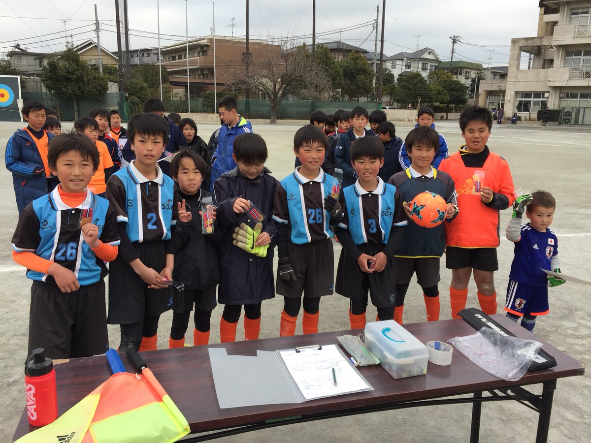 しらとり台fc 青葉連合高学年結果 しらとり台fc さつきが丘小学校 横浜市青葉区しらとり台 1位 しらとり台fc Dチーム 2位 しらとり台fc Bチーム 3位 しらとり台fc Aチーム 審判のお父さん方 青葉連合の皆様 朝から有難うございました T Co