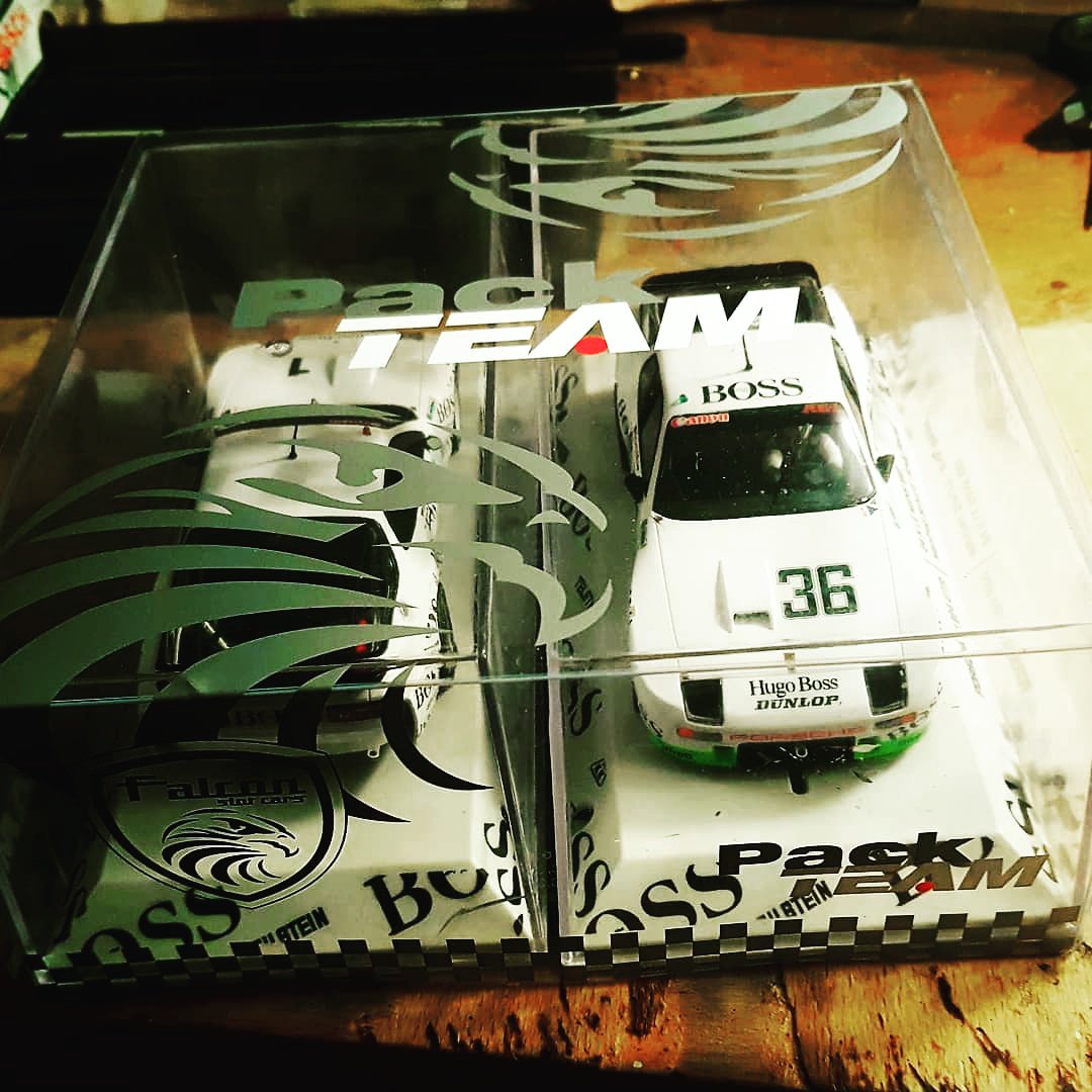 Two beauties from Falcon Slot Cars! ❤

#Slotcar #Slotcars #FalconSlot #Porsche924 #PackTeam #LimitedEdition #CarreraDigitalFan #CDFWerkstatt