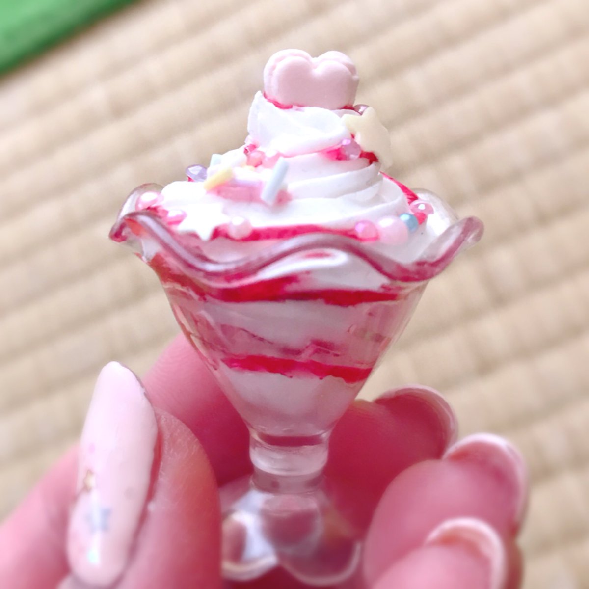 子供のおもちゃ箱から私が初めて作ったパフェが出て来た！ きったねぇ