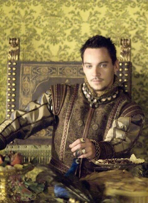 seductive Sunday too my beautiful wife <a href="/QueenAnne_Tudor/">Anne Boylen Tudor 💫</a>