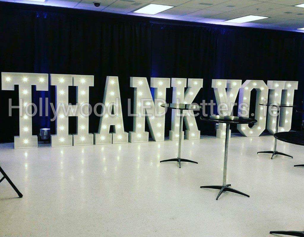 LEDletters's tweet photo. This one's just for you! @ConallOM
#TeamSBS #Shoutoutrequest @SBSTodayFM @ConallOM A giant 5ft high #Thankyou from #hollywoodledletters #giantLEDletters #Ireland ๐ธ๐ธ๐ธ https://t.co/VGmexlE1vK