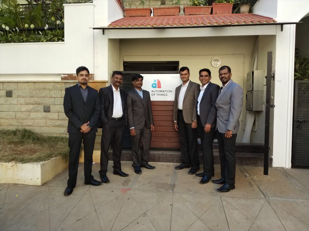 AoTPvtLtd's tweet photo. Transition from behind the laptop screens to front of the camera ...@AoTPvtLtd day out with @republic for @ElecramaLive startup awards 
#Autofyurhome #FutureIsElectric @IETIndia #IEEMA https://t.co/IF0DPcyDQS