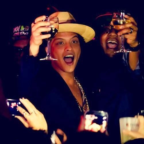 Mars24k1's tweet photo. What is the album sales of Bruno Mars' album?@BrunoMars https://t.co/vmQuaDqW3B