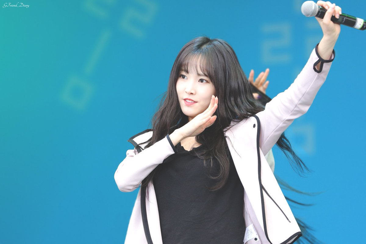 Gfriend_Diary's tweet photo. 2018.02.23 평창 헤드라이너 쇼
#여자친구 #유주 #gfriend #yuju

HQ link
💕https://t.co/NbEqd5SYkx
💕https://t.co/MIsesbGFp9
💕https://t.co/IrLyELwE8w https://t.co/vE3Objk8Z8