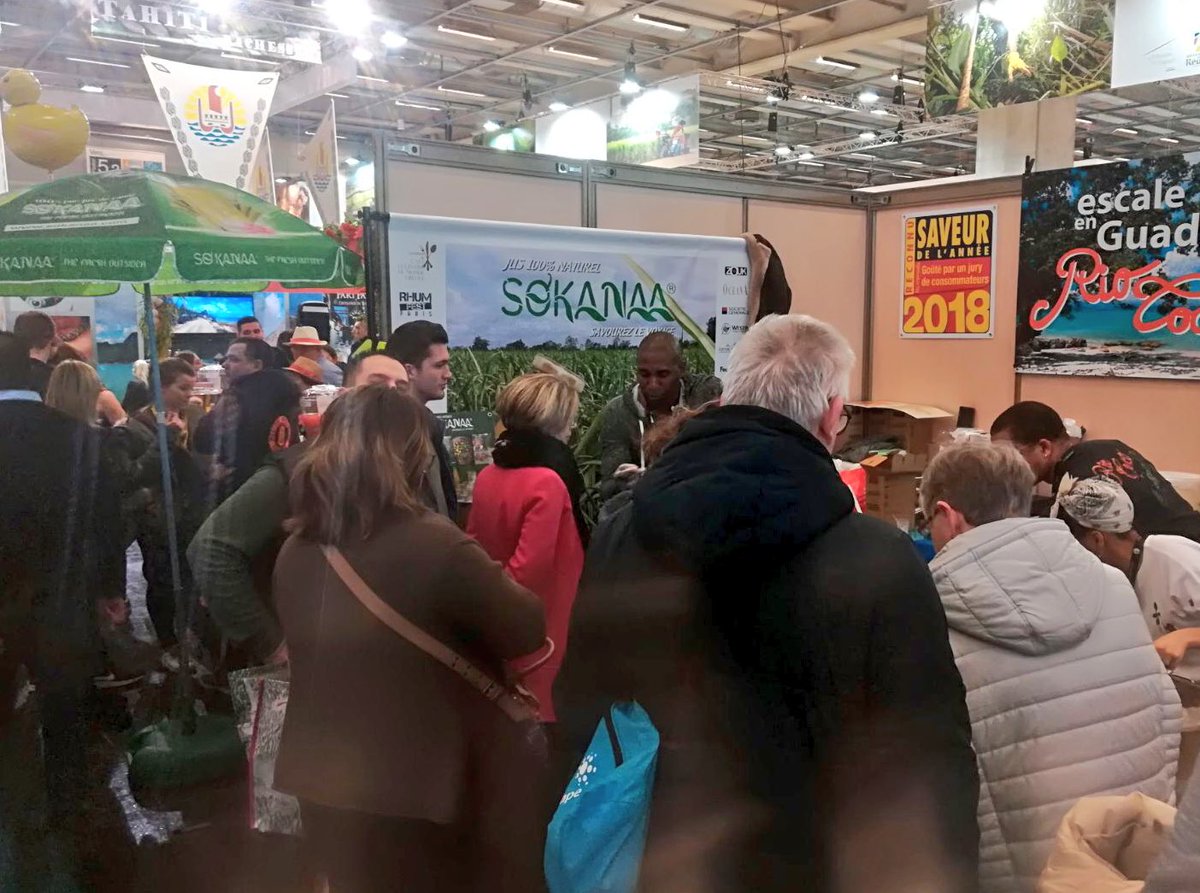Sokanaa_France's tweet photo. SO’KANAA® vous attend au #SalonDeLAgriculture 2018 !
RDV dans le Hall 5.1 - Stand B032.
🗣Venez vous rafraîchir avec un verre de #JusDeCanne fraîchement pressé !
Santé avec SO’KANAA® ! 😉🌾✌🏼
#SIA2018 #Paris #IleDeFrance #JusNaturel #JusLocal #BoissonLocale https://t.co/q2ioVQ912V