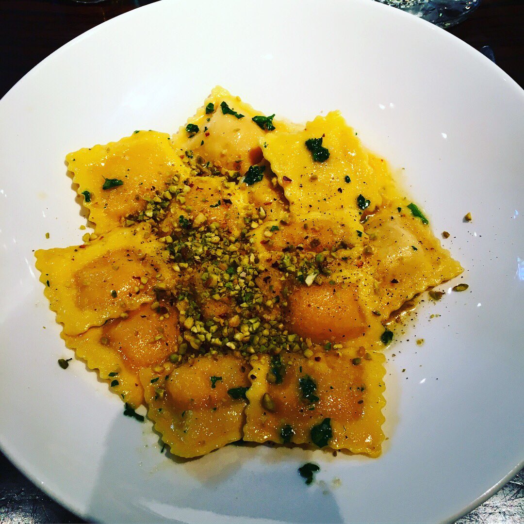 LittleCityFox's tweet photo. Lunch at @AmaroneDRG Glasgow yesterday 😻 mini-review on my insta @littlecityfox #instagram https://t.co/ENbZaSQFsx