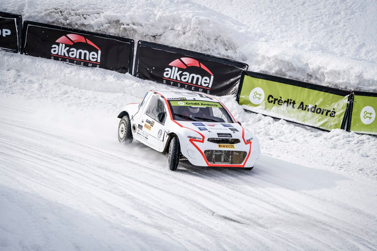 G4, Qualifying GS2: 1-Edgar Montellà  2-<a href="/jimpomeroy/">Jose Luis Garcia</a> 3-Miquel Socías  4-<a href="/albertllovera/">Albert Llovera</a> 5-María Dolsa 6-<a href="/ConsuegraDaniel/">ROSSI A SECAS</a> 7-Eduardo González  8-Ricard Gutiérrez  9-Joaquín Rodrigo @smokingpaper_es @Circuit_Andorra <a href="/AutoClubAnd/">Automòbil Club d'Andorra</a> @CreditSupport_