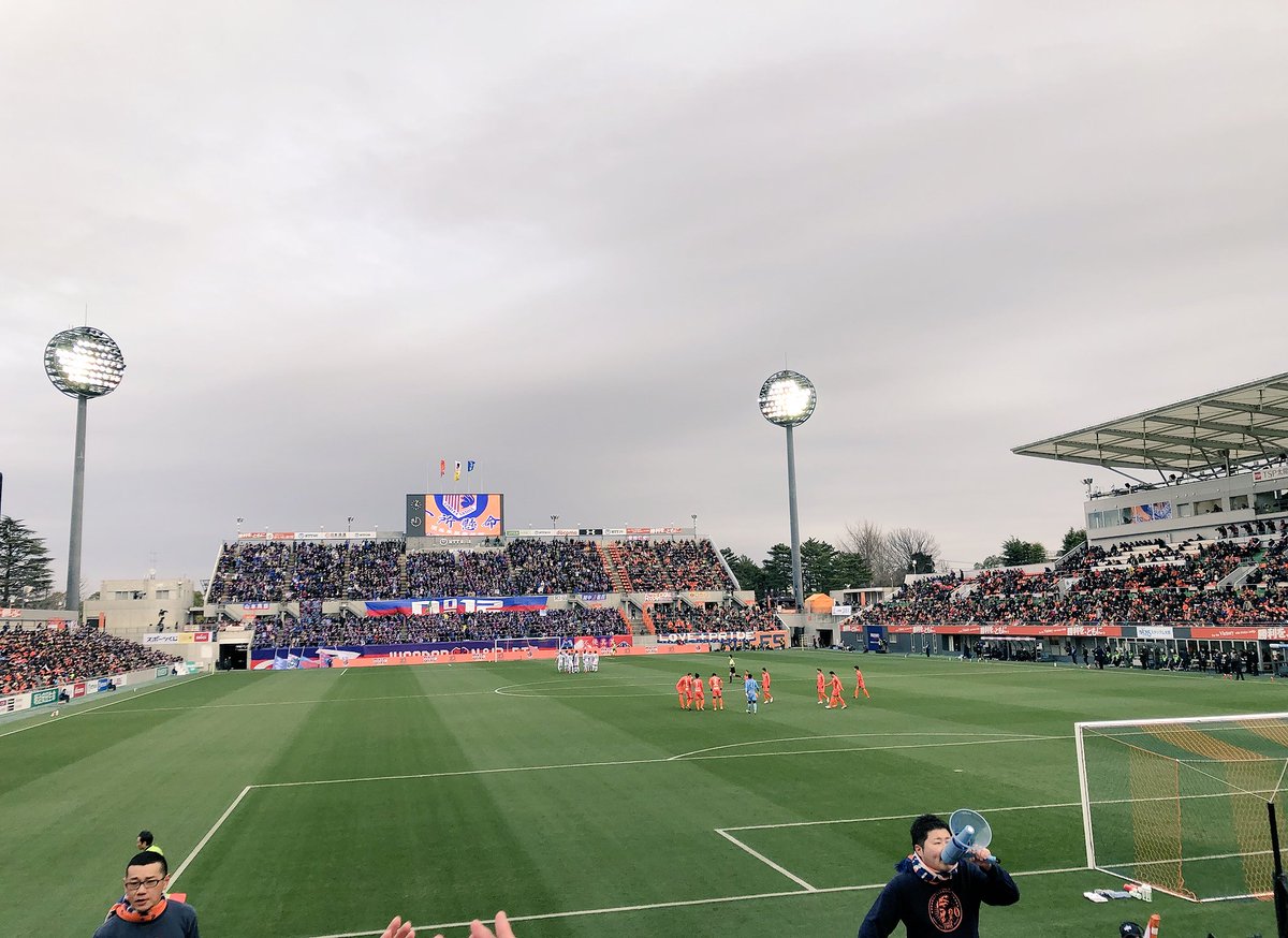 Jリーグ応援団体 Tfu 大宮 2 1 甲府 J2も開幕しました J3は開幕がまだのため北九州サポと相模原サポも観戦に訪れました 北九州サポ的には新井涼平ダービーらしいです笑 個人的にシモヴィッチ選手がとても愛くるしいなと感じました バホス選手も結構