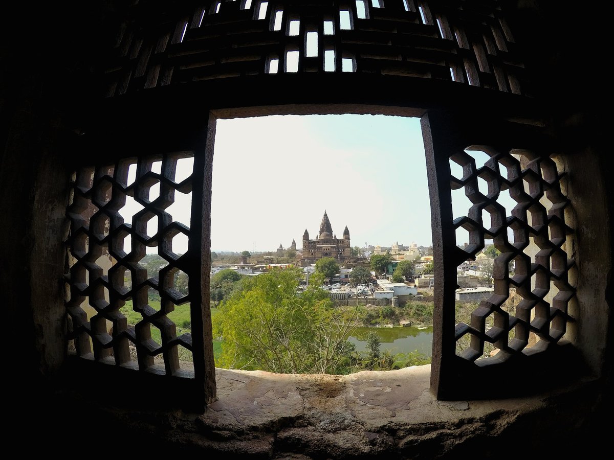 JustWravel's tweet photo. Charturbhuj Temple - Orchha

View from Orchha fort. #mptourism #IncredibleIndia #justwravel https://t.co/FYQJK8gSH4