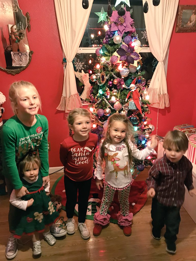 EWarder's tweet photo. @cntrl_mtn_euros My grandkids!!! https://t.co/QWgXgZfR5z
