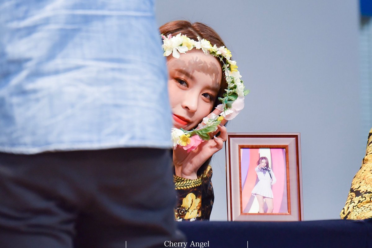 cherryangel_210's tweet photo. 180225 씨엘씨 팬사 #엘키 2

#CLC #ELKIE @CUBECLC https://t.co/NDwhoIJxLi