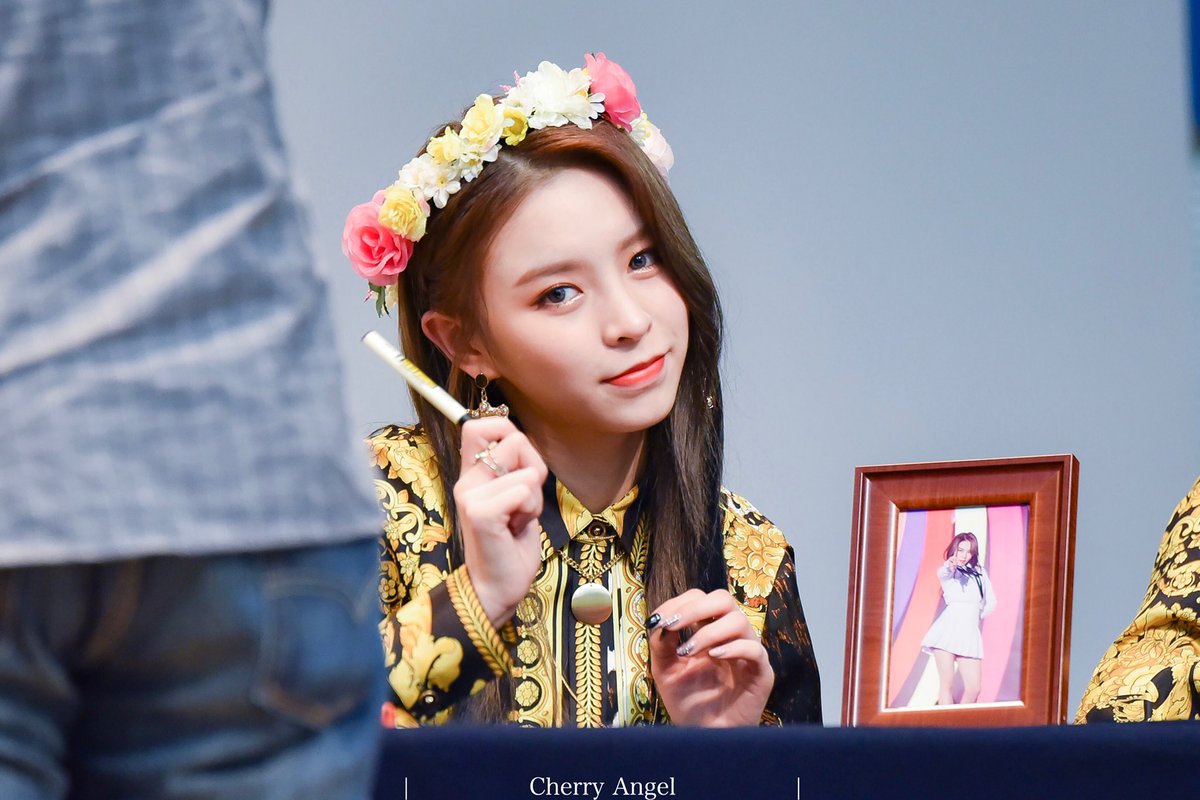 cherryangel_210's tweet photo. 180225 씨엘씨 팬사 #엘키 2

#CLC #ELKIE @CUBECLC https://t.co/NDwhoIJxLi