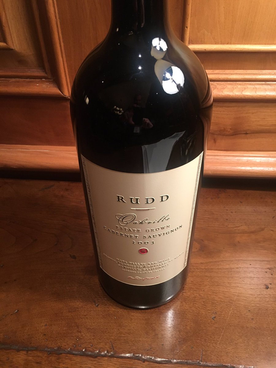 NapaWineSchweiz's tweet photo. NapaWine on tour at RUDD: Classy barrel tasting with our friends Oscar Henquet and Frederick Ammons followed by a fantastic dinner at PRESS - awesome!
#NapaValley #oakville #winelovers #wine #invinoveritas #napawine #PNV18 #weloverudd https://t.co/BPnWHXzPpD