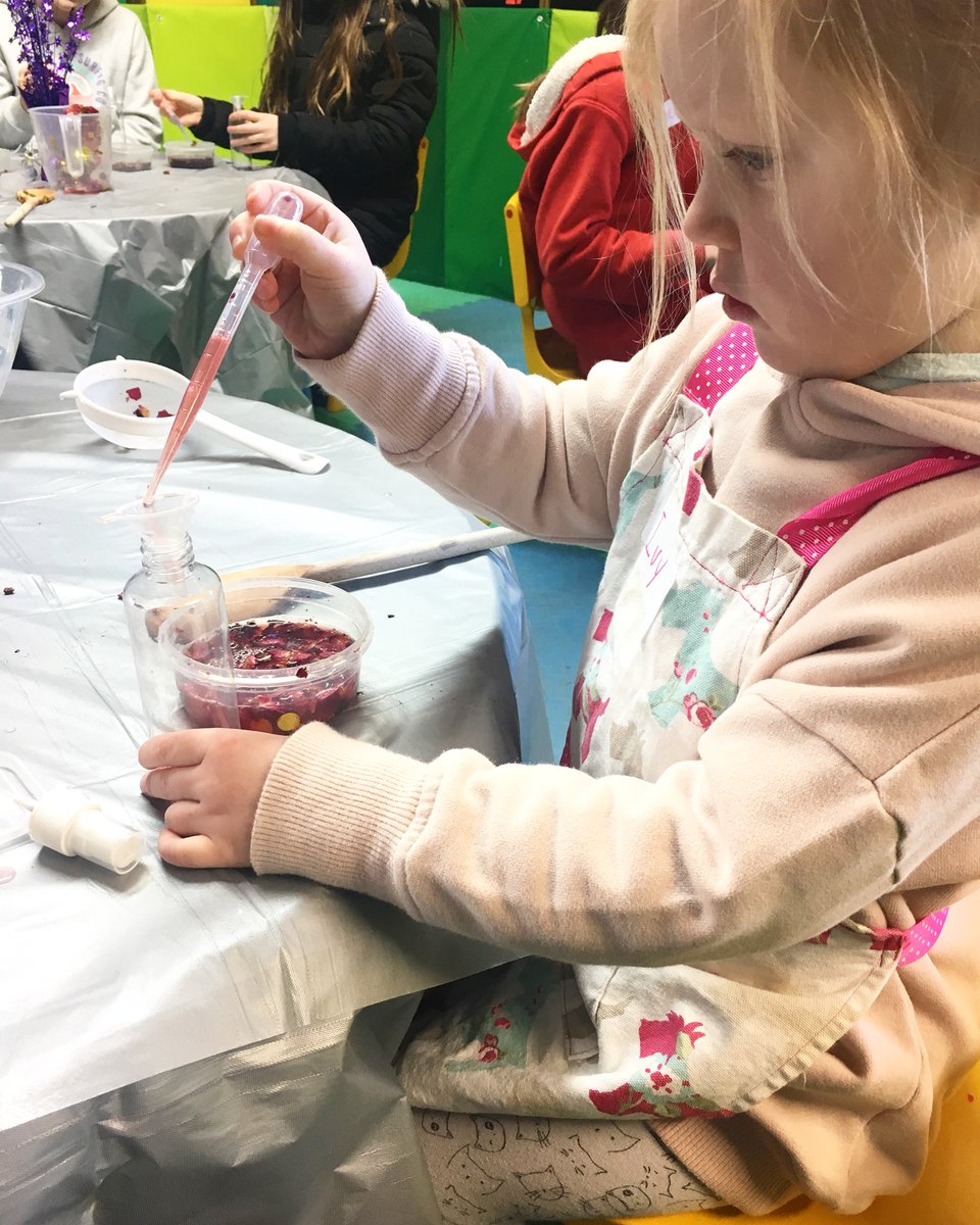 pumpkinsart's tweet photo. Making Scents @LayhamsFarmShop @pumpkinsart #bromley #hayes #layhamsfarm #makingscents #makingperfume #kidsactivities #kidsart #artclub #artworkshop https://t.co/ABA7DMlJfp