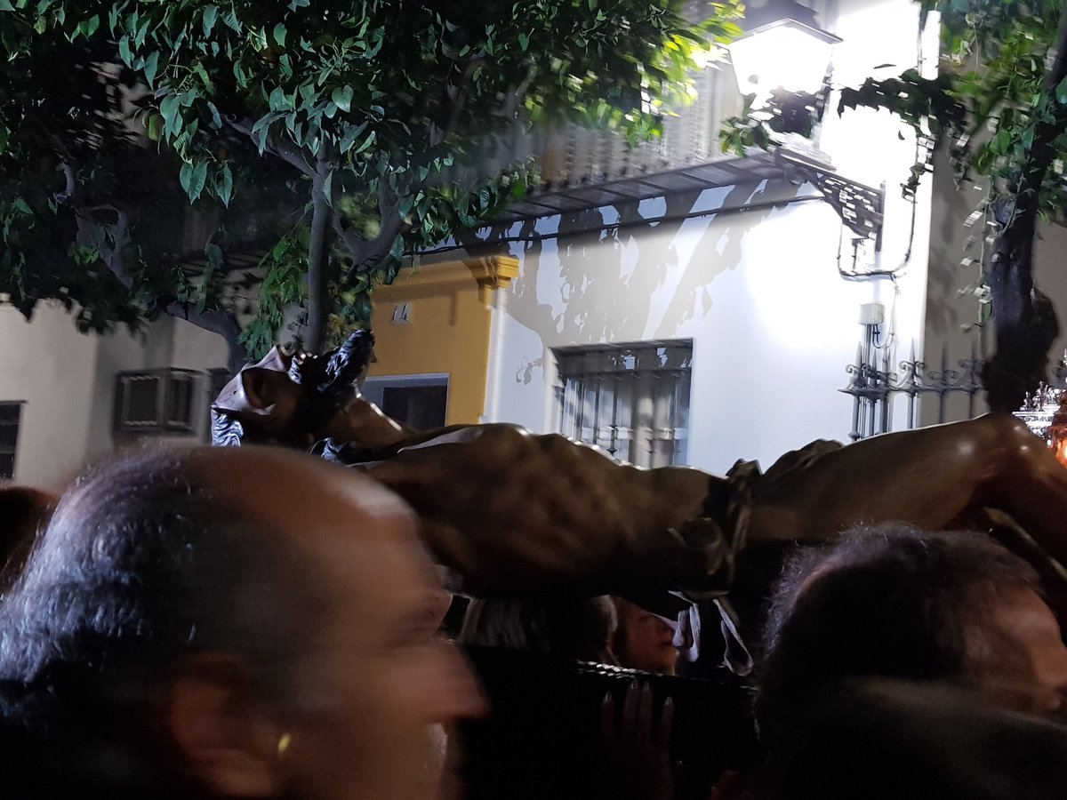 Viacrucis <a href="/hdaddesantacruz/">Hermandad de Santa Cruz</a>