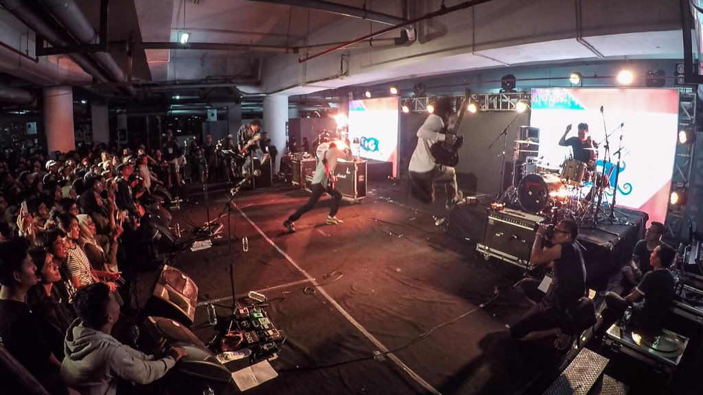 theadamsband's tweet photo. Terima kasih @soundsproject3! Semoga semua pertunjukan The Adams bisa seseru ini! (Foto-foto panggung oleh @CaktiRawks) #SoundsProject3 https://t.co/sHcke8a1Uu