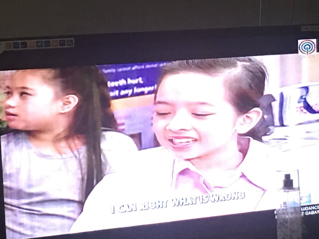 iamvenneli's tweet photo. Kid queen๐๐
#gbmitch
#GBgraduation
#lumitch https://t.co/ECl0DYVvGl