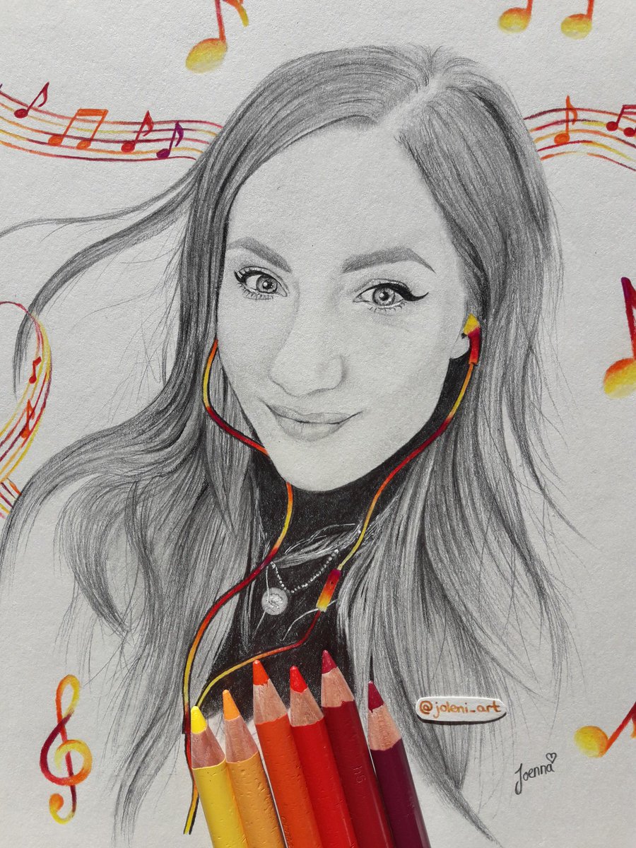 Its_joenna's tweet image. I&apos;m kinda drawing addicted at the moment😋❤🖎

@Lara_Loft #drawing #laraloft