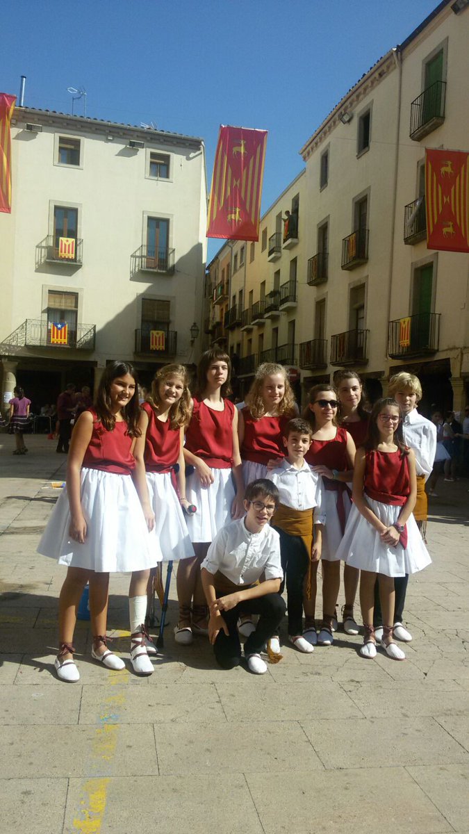 La #CollaSardanista #DemàJovencells de #Cervera campiona #Catalunya Infantil #Sardanes #Revesses #2017 <a href="/UCS1958/">UCS</a> <a href="/Acstell/">annalu a cstell</a> @Conf_Sardanista <a href="/Sardalleida/">Sardalleida</a> <a href="/SomSegarra/">Som Segarra</a>