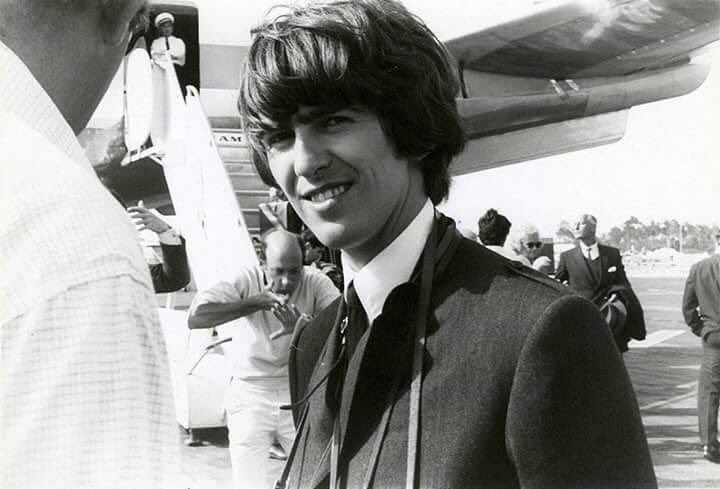 happy 75th birthday <a href="/GeorgeHarrison/">George Harrison</a> !! i love love love you so much, thank you for blessing us with your music and kind words. a beautiful person inside and out. thankyou for teaching me a lot. the world would be a better place if you were still here! miss you every day🌹