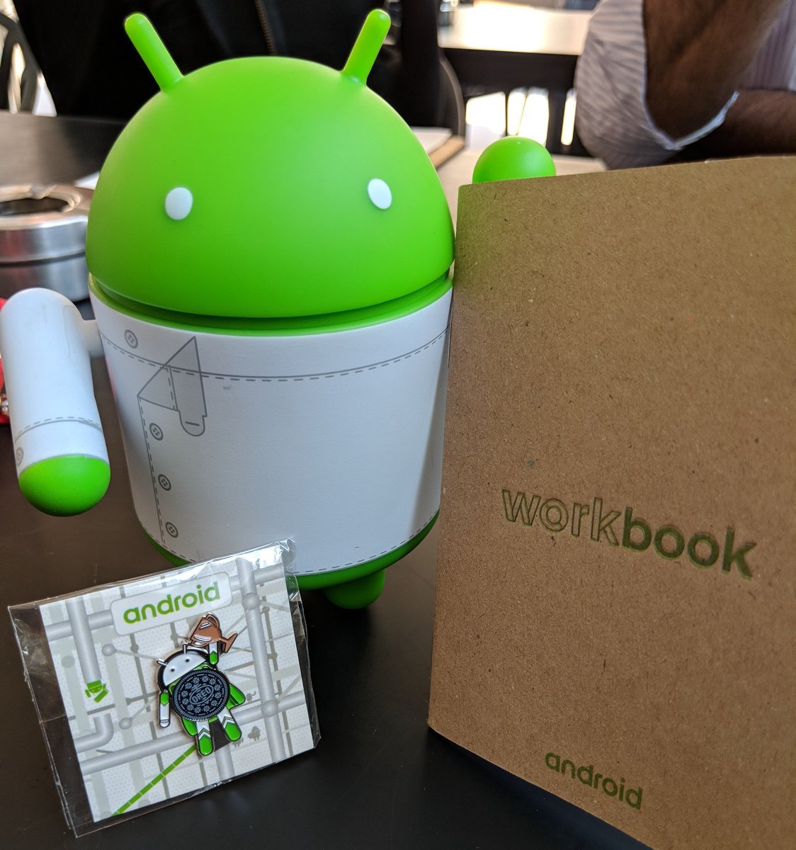 lockheimer's tweet image. Hint. #AndroidMWC