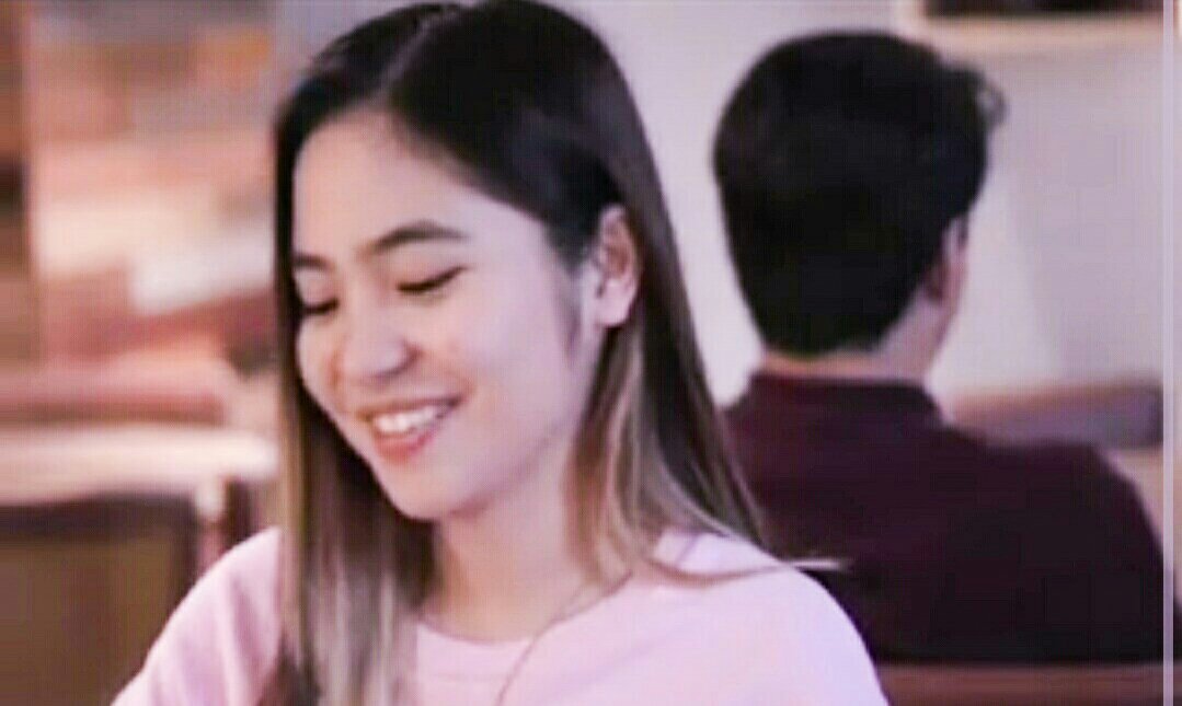 AllergiCsayo's tweet photo. Yung humihirit si Crush Pero Kunwaring Deadma ka. Pero ang Totoo Kinikilig ka na.

Credit to @NLersBicol 
NASHLENE On GBGraduation https://t.co/YonAv2ubNG