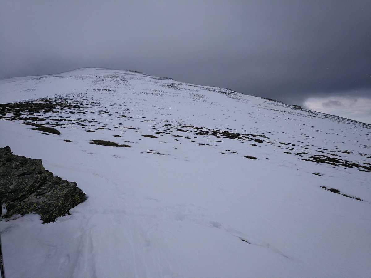 MonicaHache1's tweet photo. Ascenso a #ElChullo #Almería desde el #PuertoDeLaRagua #Granada
Con nieve y nevando
⛰️🏃🏻‍♀️ https://t.co/3vvs3WlZi8