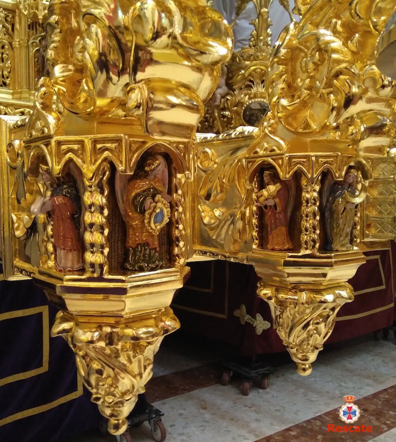 HdadRescate's tweet photo. Arco de campana del trono de María Santísima de Gracia. Diseño de @Curro_Claros, realizadas y doradas por @Dorador_Berdugo. Las imágenes han sido elaboradas por @IsraelCornejo2. Gracias por vuestro magnífico trabajo. https://t.co/noLJ5iYXeN