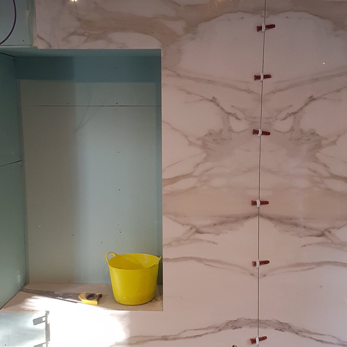 #makeitperfect,  with the perfect level master,   the only levelling system with a lifetime warranty on wedges :)