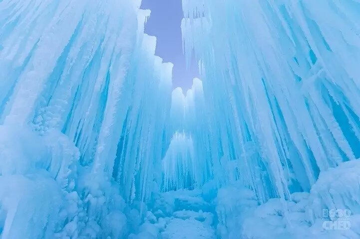 CGdrawing's tweet photo. Ice Castles https://t.co/bPNR0dtrI5