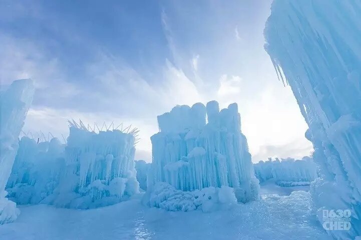 CGdrawing's tweet photo. Ice Castles https://t.co/bPNR0dtrI5