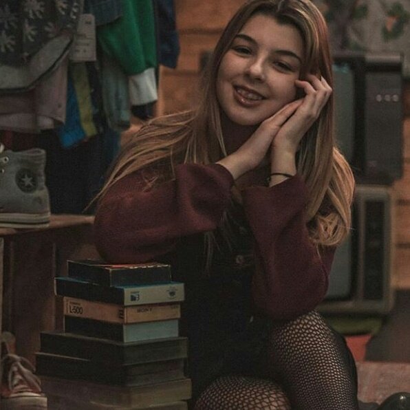 Por personas como tú, hay sonrisas como la mía. 😍😍😍 ¡Feliz domingo familia! 😘😘😘