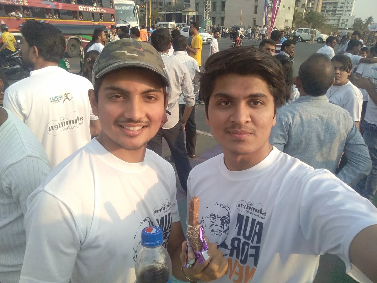 ashvin_dolar's tweet photo. #runfornewindia Door03
Run to Fun https://t.co/heG5mTL5i4