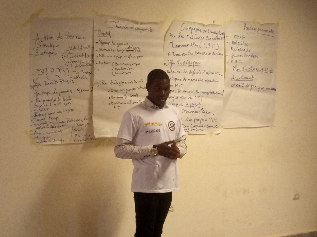 LalaichaM's tweet photo. #TechcampMali 
Présentation travaux de groupe par les participants du #Yalitechcamp étape 4e région du #Mali https://t.co/4vdC23NRSF