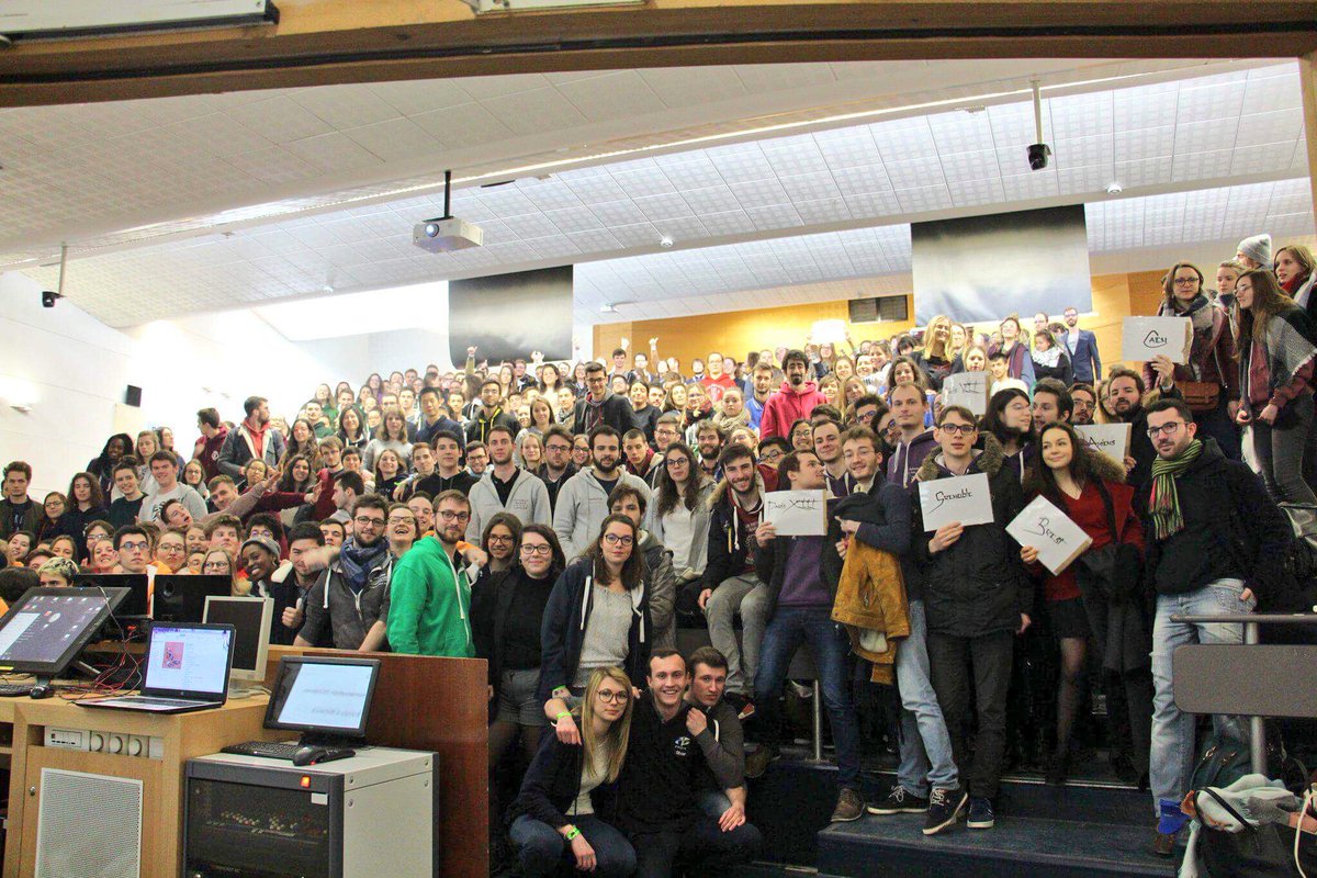 tours2018's tweet photo. #WETutorat18 | Clôture de ce congrès, fiers de tous les tutorats qui ne cessent de faire vivre ce réseau ! 

Merci à tous d’être venu partager ensemble. ❤️ https://t.co/HyaV3QtE9X