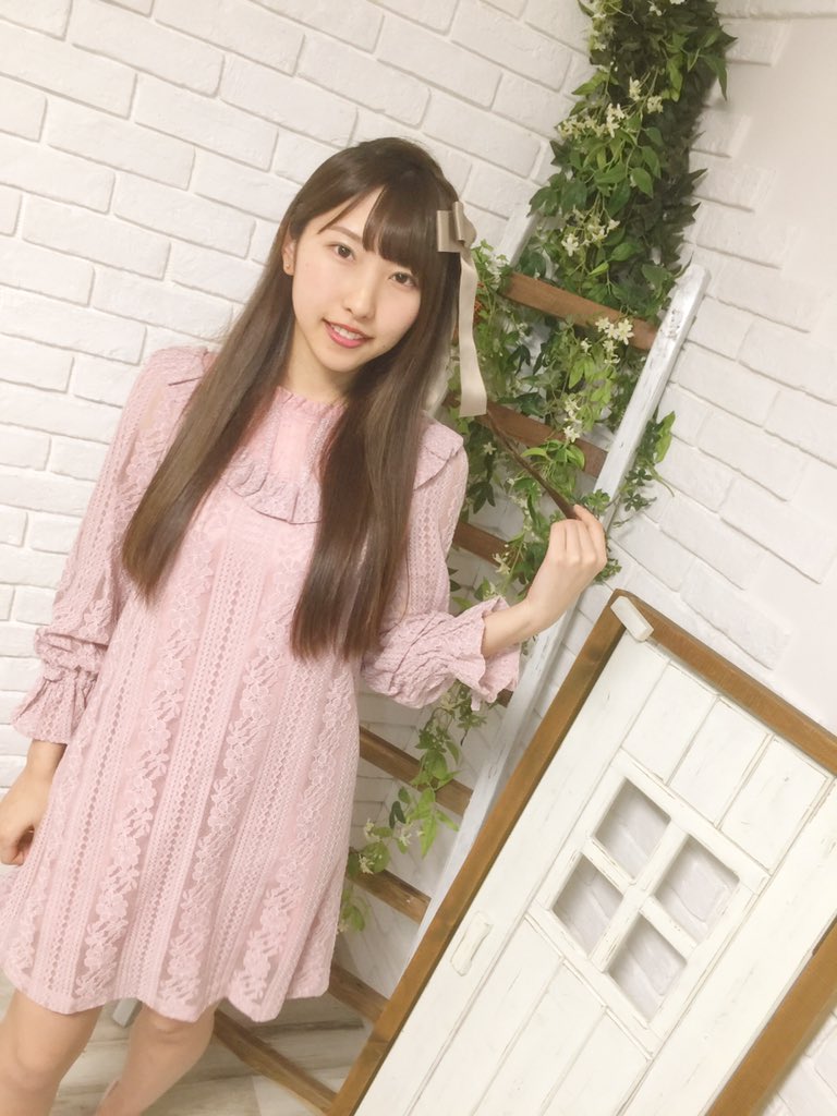 green_stone555's tweet photo. 2/24 プリュ撮影会
今回は「いいとこのお嬢様」コーデ
去年の夏のスタジオサンパティックぶりのシェリエット
装備
Cherite by PRIME PATTERN
レースフリルサックワンピース
ライトピンクのストラップパンプス
ロングリボンバレッタ
ブーケ
#トスパリ
#ひなたななこ
#CheritebyPRIMEPATTERN https://t.co/C1iZey9Wdi