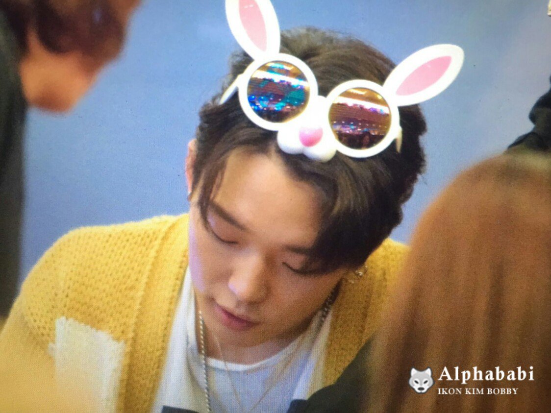 ALPHABABI's tweet photo. [Preview] 180225 분당 팬사 💜
#바비 #BOBBY #김지원 #아이콘 https://t.co/CtEMB6mlei