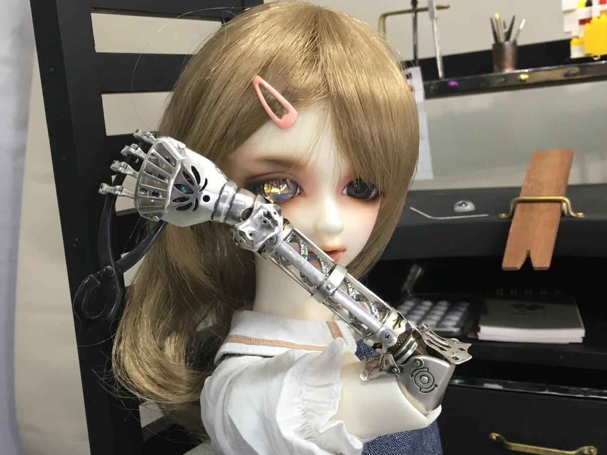 Rainman No Twitter マキナさんの銀製義手 機鉱義手 Les Mains Cendrillon が完成しました 読み方は レ マン サンドリヨン で 灰かぶりの手 って感じで からくりサーカス好きだからね Q 動画はこちら T Co Nnbbyodgxm ドール スーパードルフィー