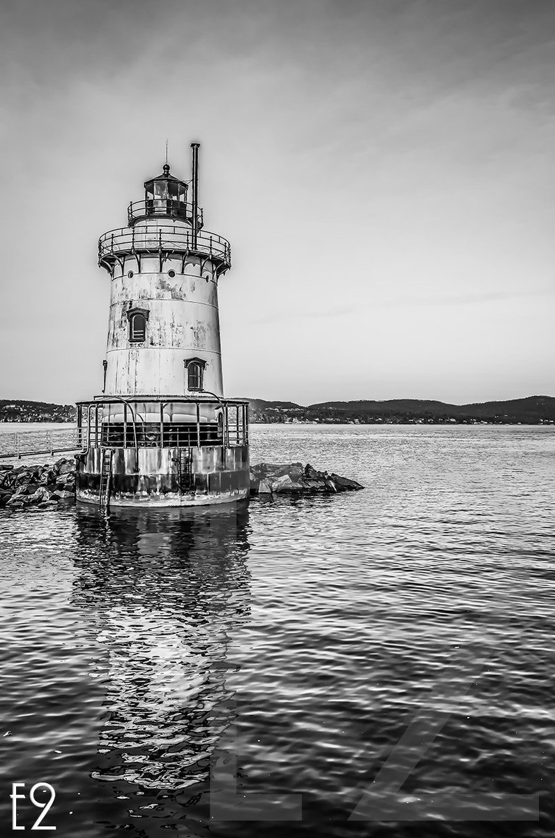 ezwode's tweet photo. #Bridge #2 [25] #TappanZee #Lighthouse #Tarrytown #NewYork #monochrome #photography #MalcomWilson #MarioCuomo #SouthNyack #Tarrytown #Rockland #Putnam #WestchesterCounty #architecture #UpstateNewYork @ezwode #TarrytownsPatch #Piermont #OrangeCounty #Navigation #SleepyHollow https://t.co/sBiFxW4zE2