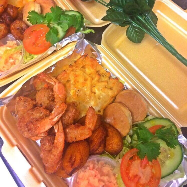 noirescape_'s tweet photo. #StreetfoodPlaza https://t.co/hOdmDMycOb