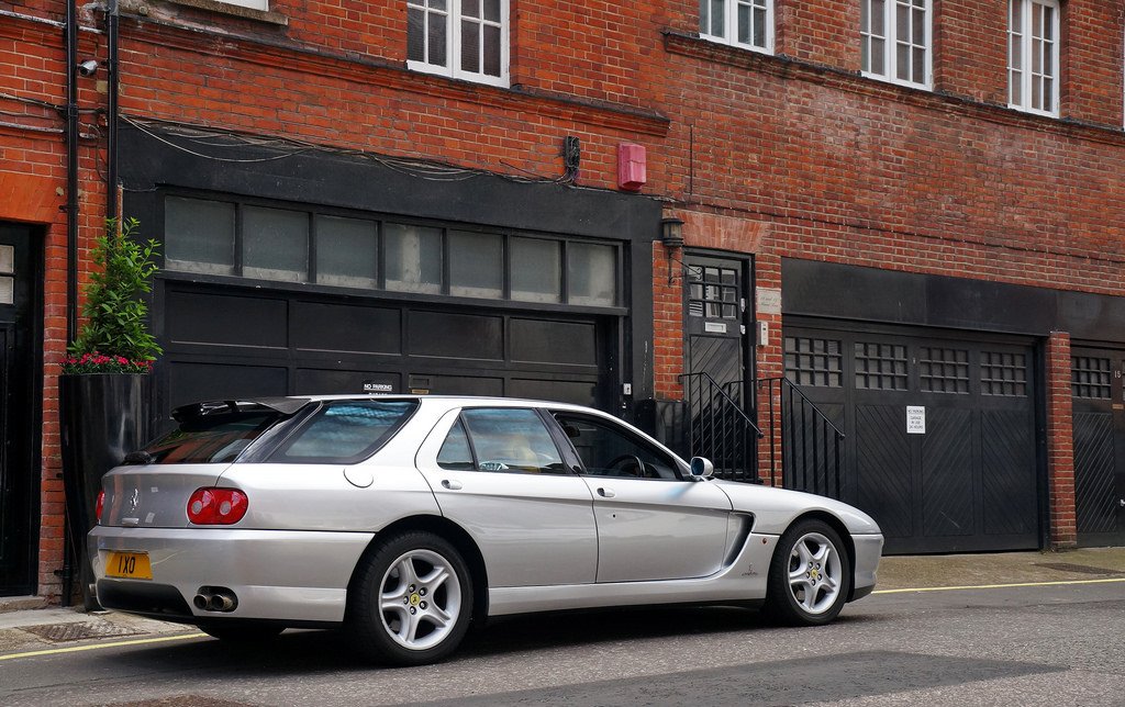 OilAndGrip's tweet photo. Ferrari 456 GT Station Wagon, el @Ferrari que posiblemente nunca veras. Descúbrelo aquí: https://t.co/ElZxaWsdXq https://t.co/9IUkrRcJ0x